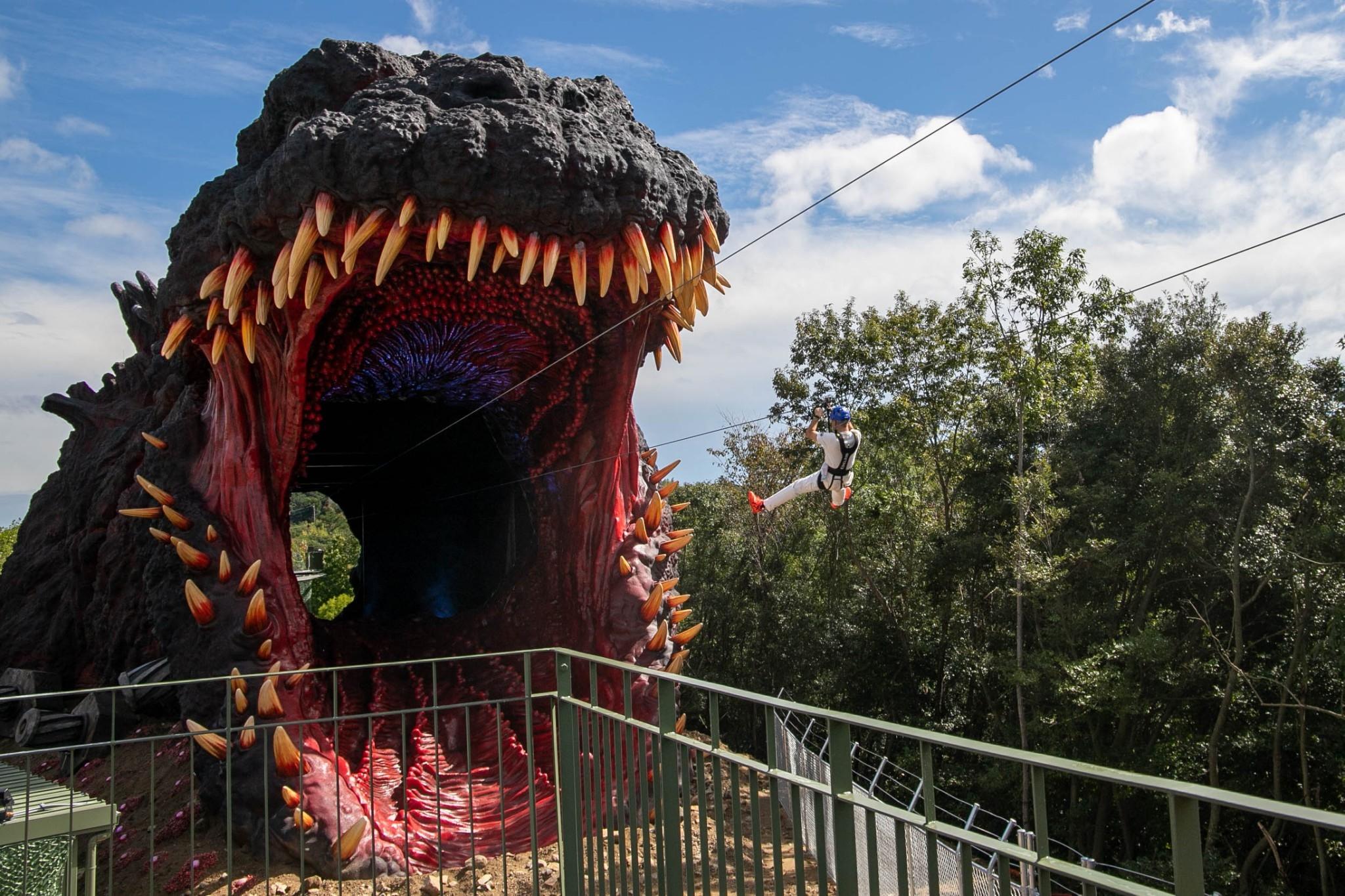 世界初、淡路島ゴジラミュージアムに先行上陸してきました！！ | たび